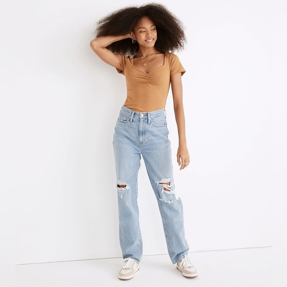 Madewell Baggy Straight Jeans in Earlhurst Wash: Ripped Edition - Picture 1 of 9